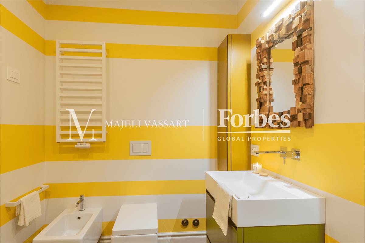 Appartamento ristrutturato e con terrazza nel centro storico a Como