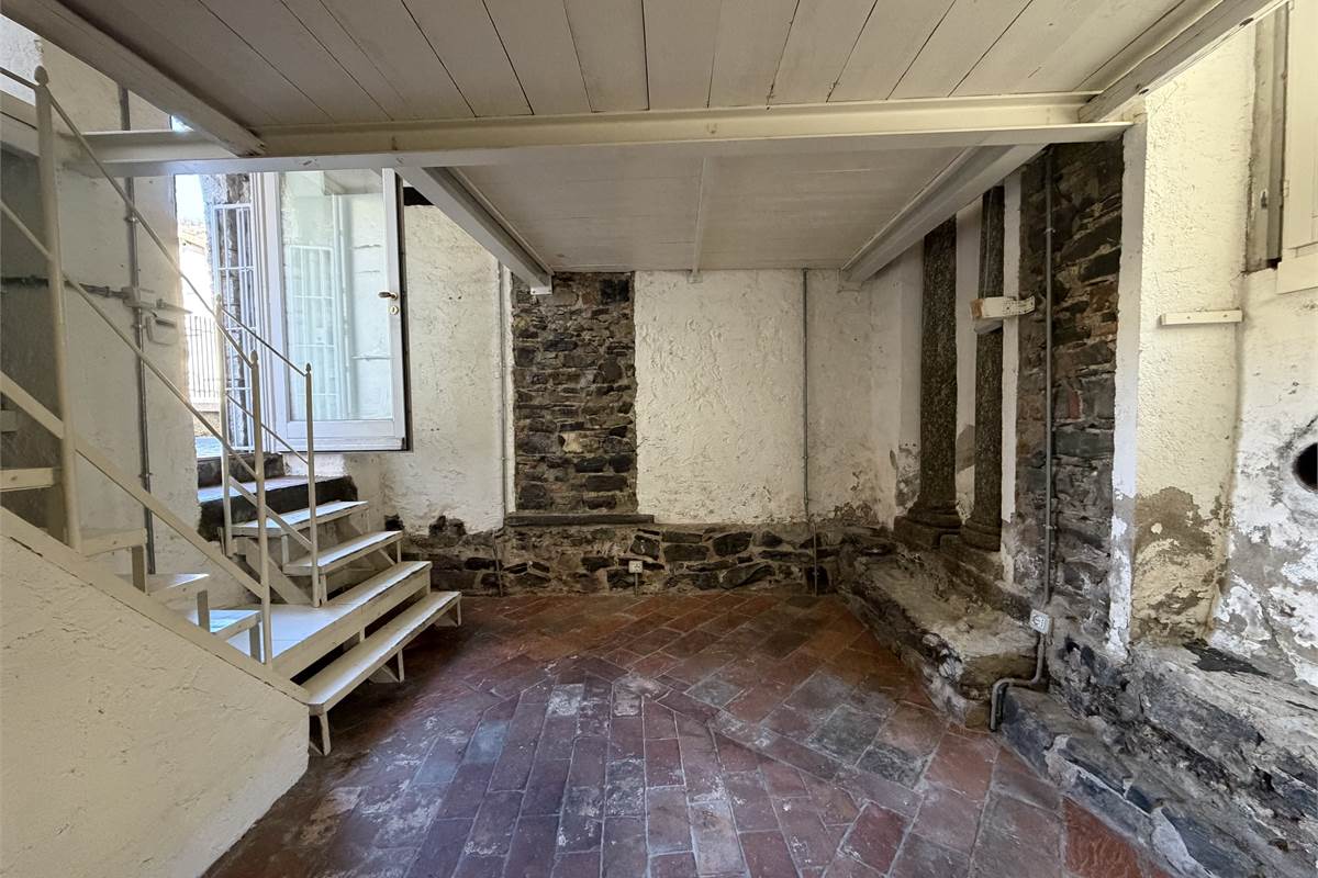 Magazzino in affitto, centro Como 