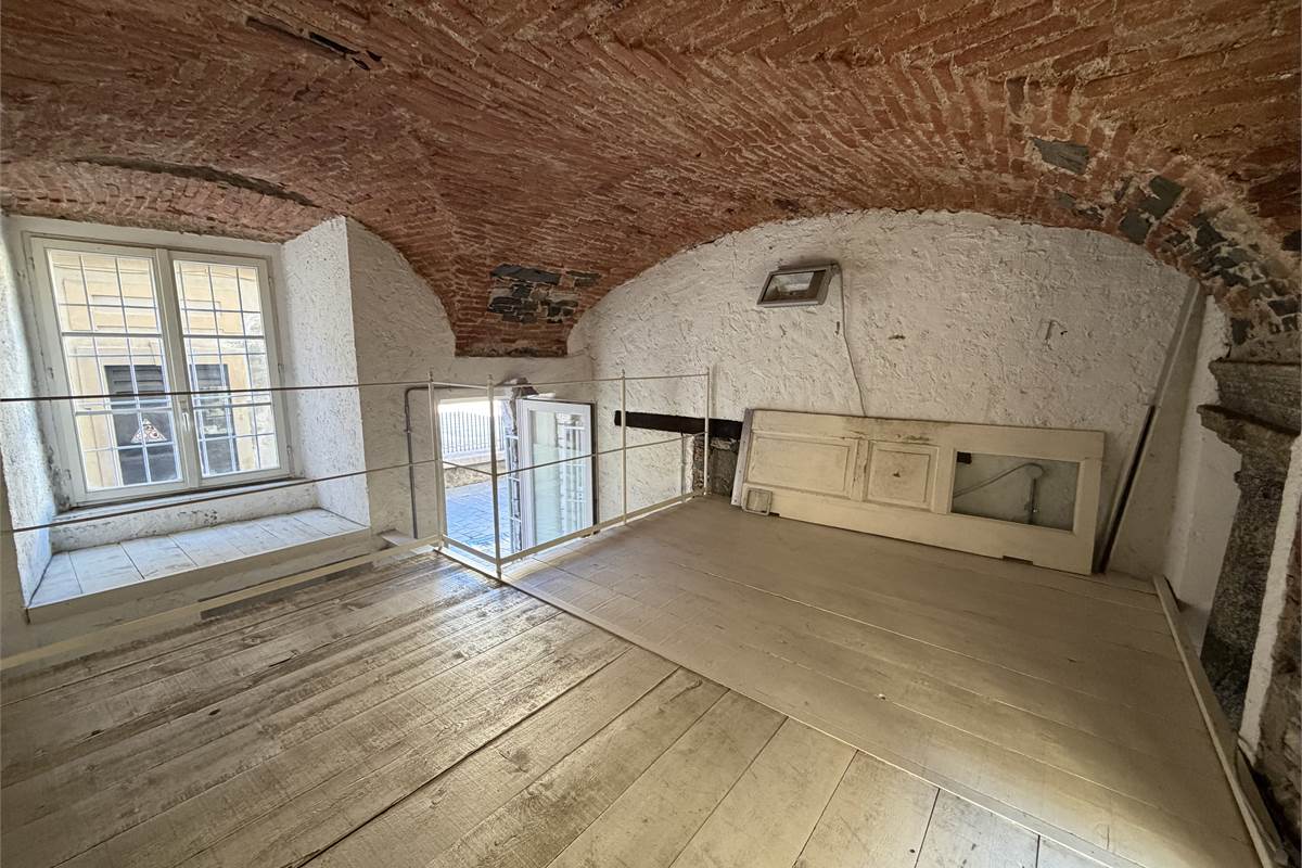 Magazzino in affitto, centro Como 