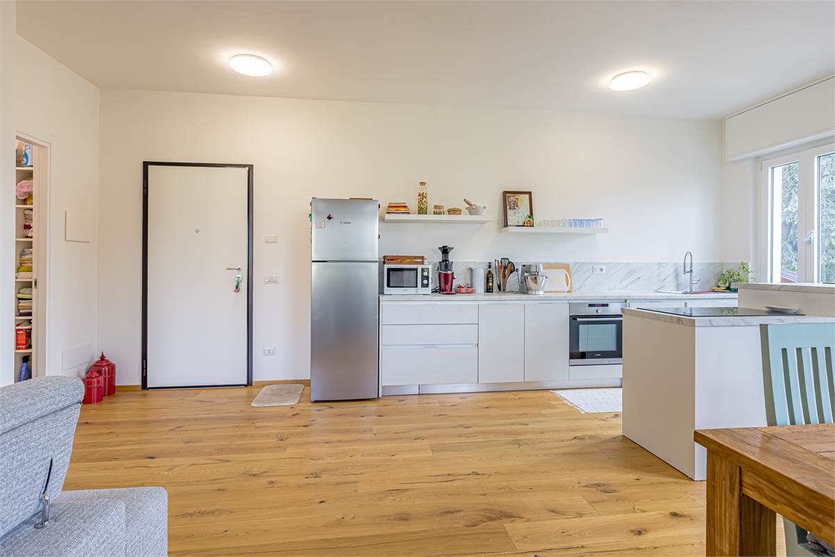 BIZZARONE casa indipendente ristrutturata 