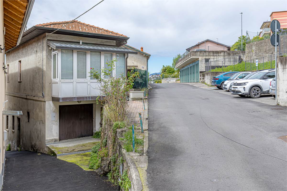 CERNOBBIO porzione di casa in vendita