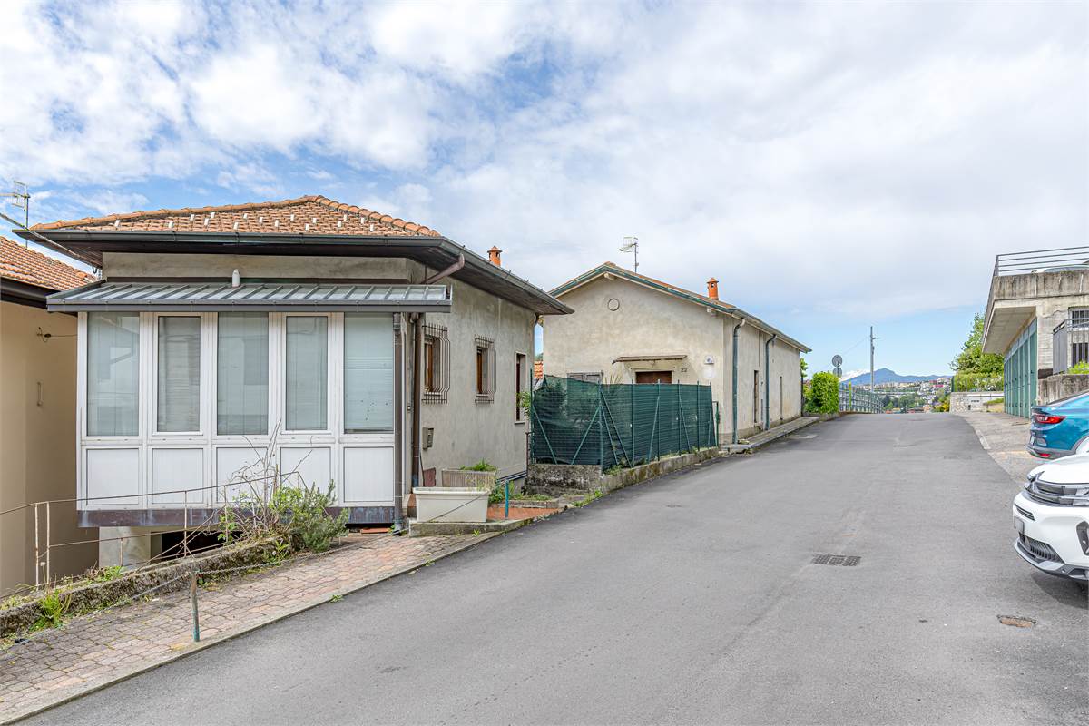 CERNOBBIO porzione di casa in vendita