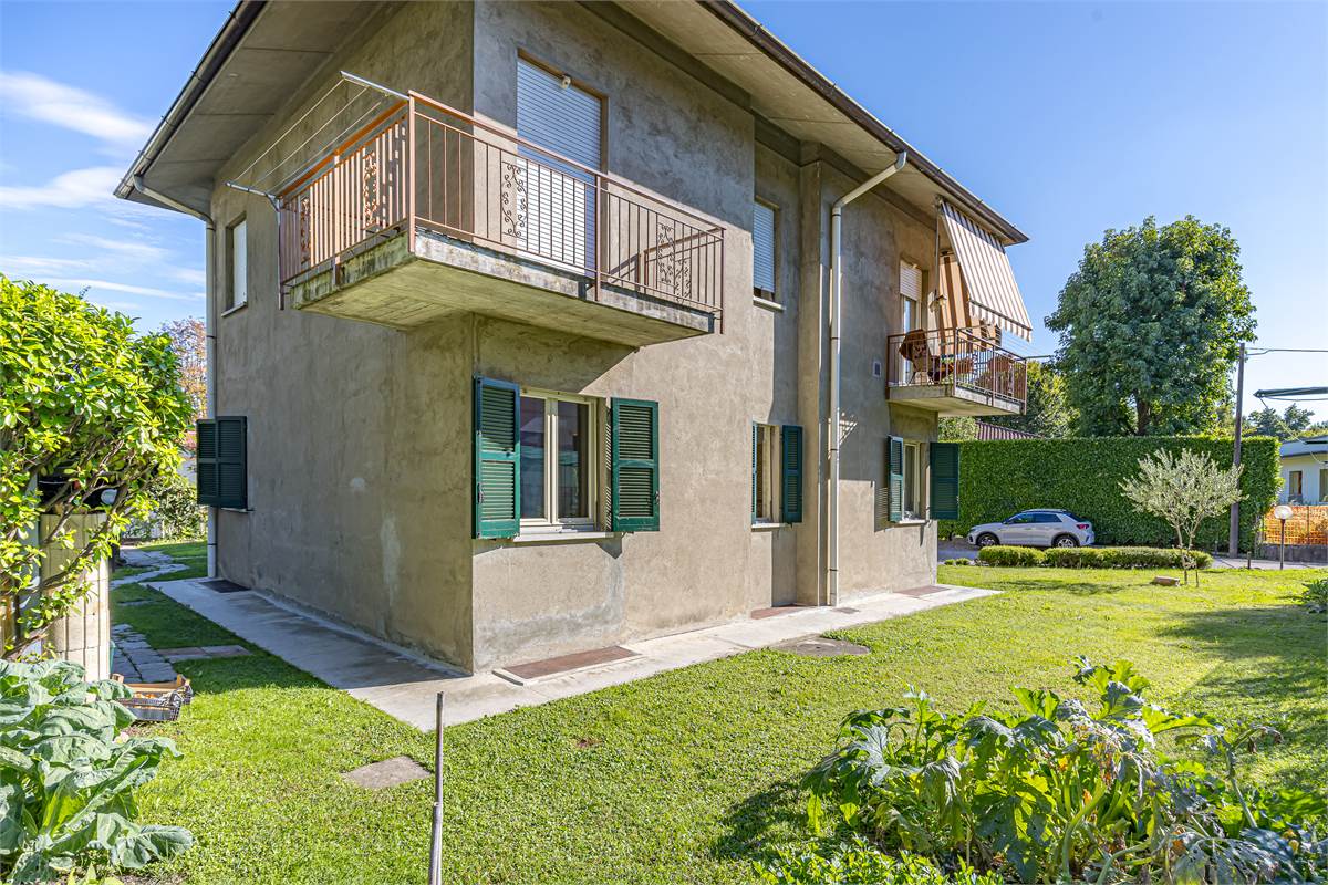 VILLA GUARDIA trilocale in trifamiliare