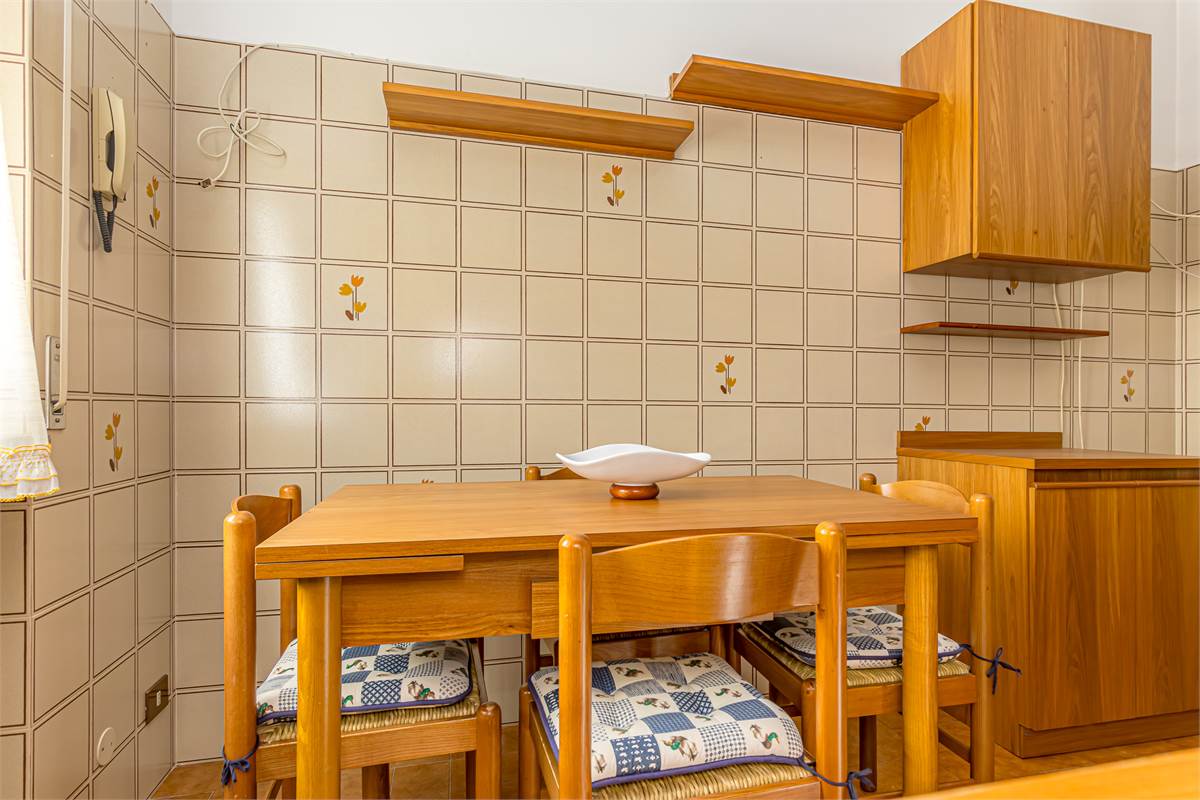 VILLA GUARDIA trilocale in trifamiliare