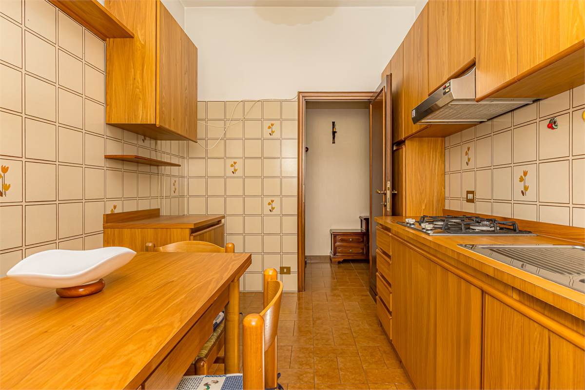VILLA GUARDIA trilocale in trifamiliare