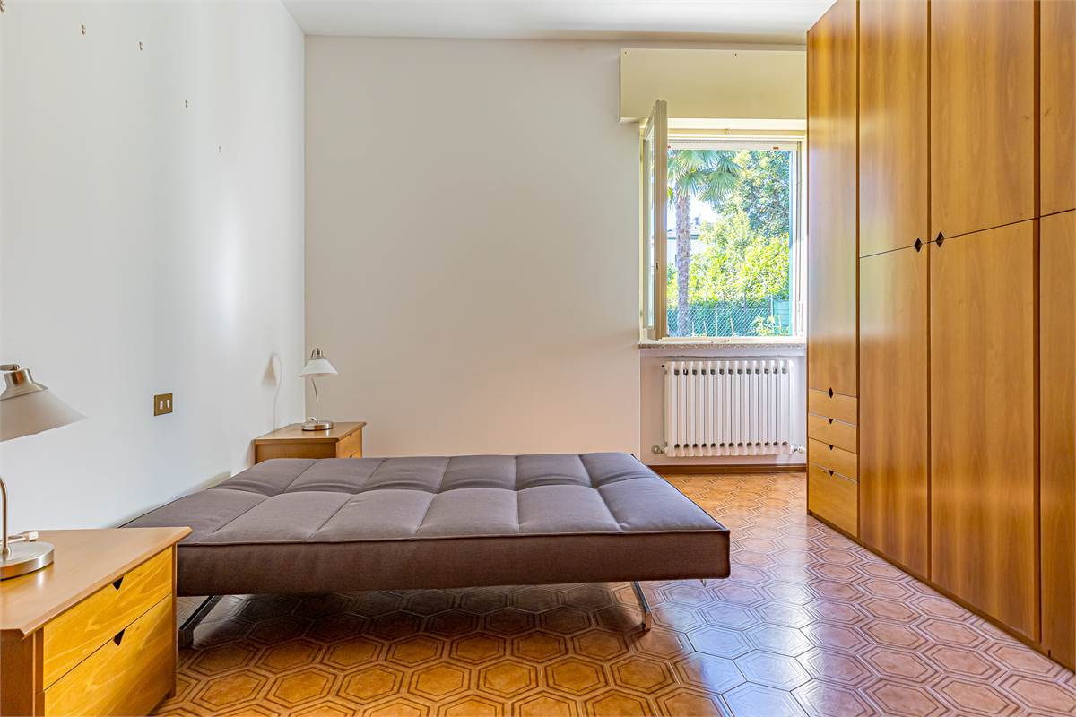 VILLA GUARDIA trilocale in trifamiliare