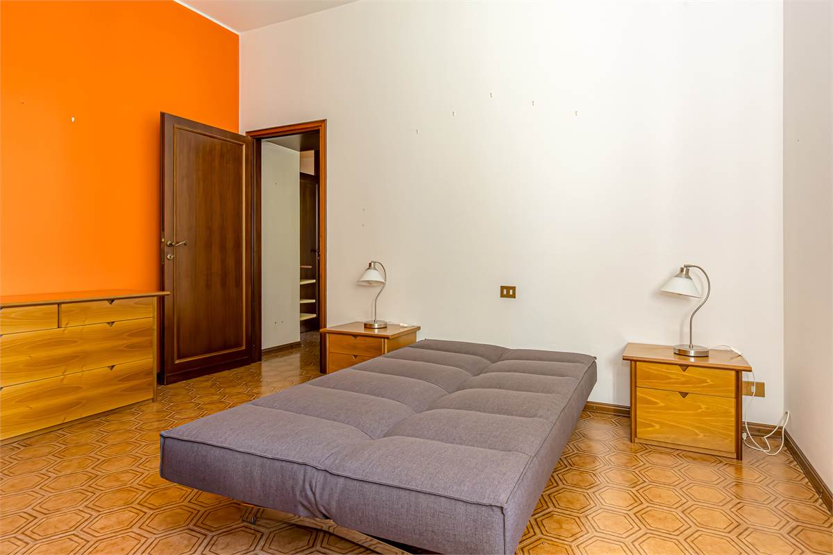 VILLA GUARDIA trilocale in trifamiliare