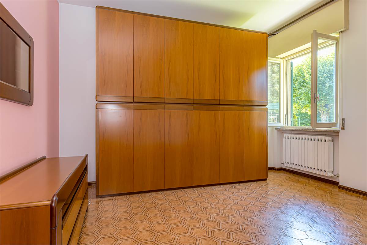 VILLA GUARDIA trilocale in trifamiliare