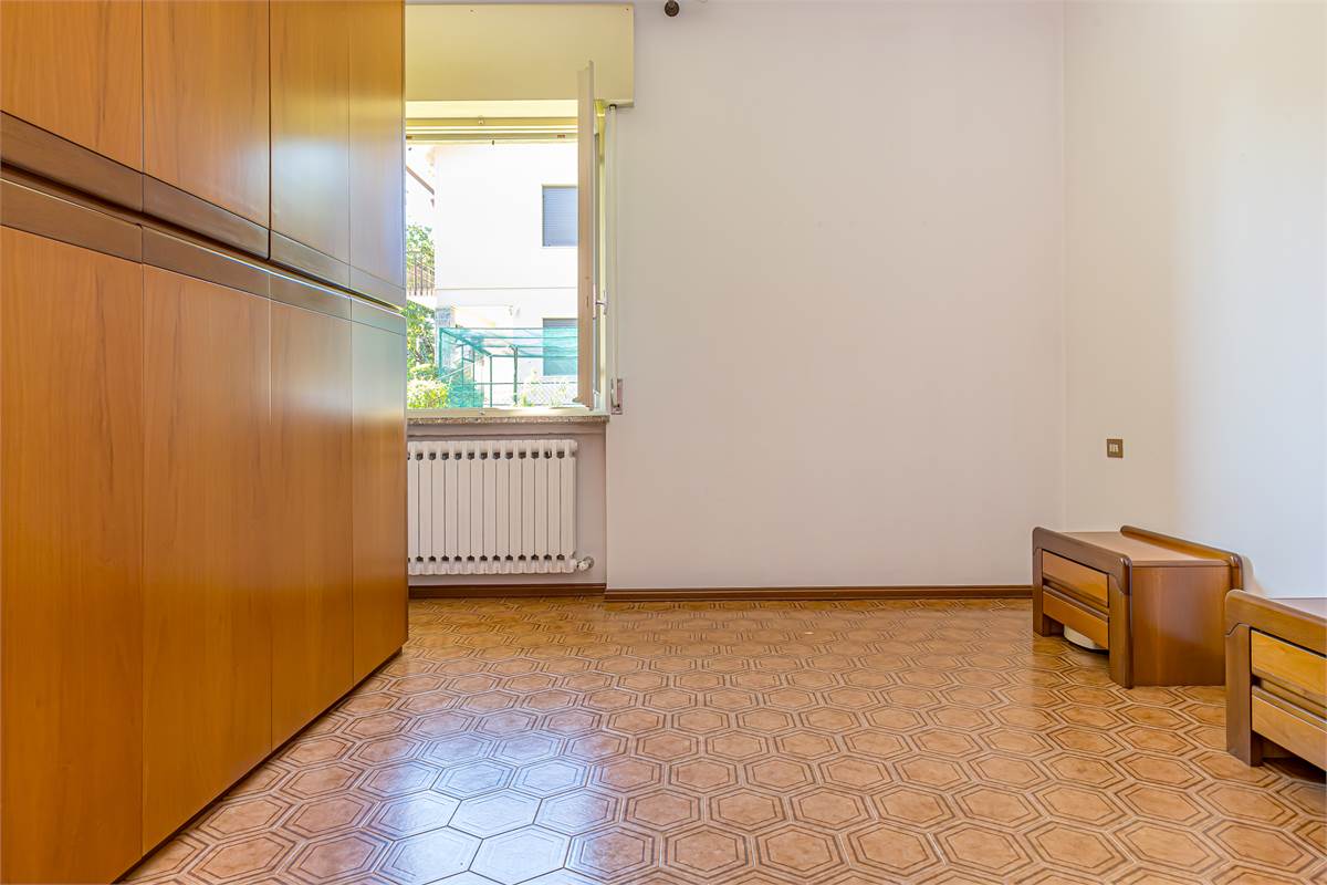 VILLA GUARDIA trilocale in trifamiliare