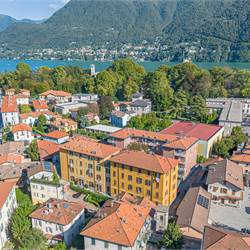CERNOBBIO CENTRO trilocale con balconi e box