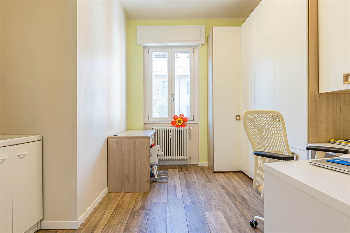 CERNOBBIO CENTRO trilocale con balconi e box