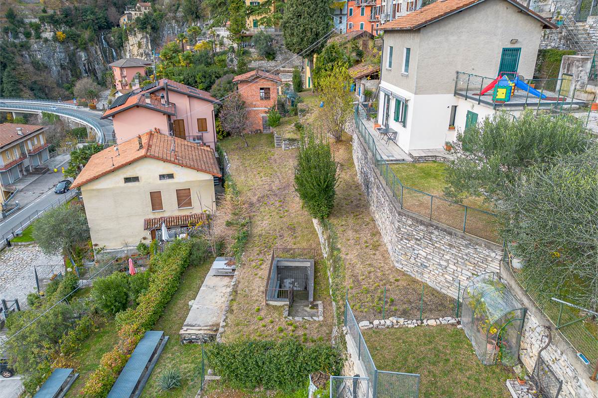 MOLTRASIO terreno edificale vista lago