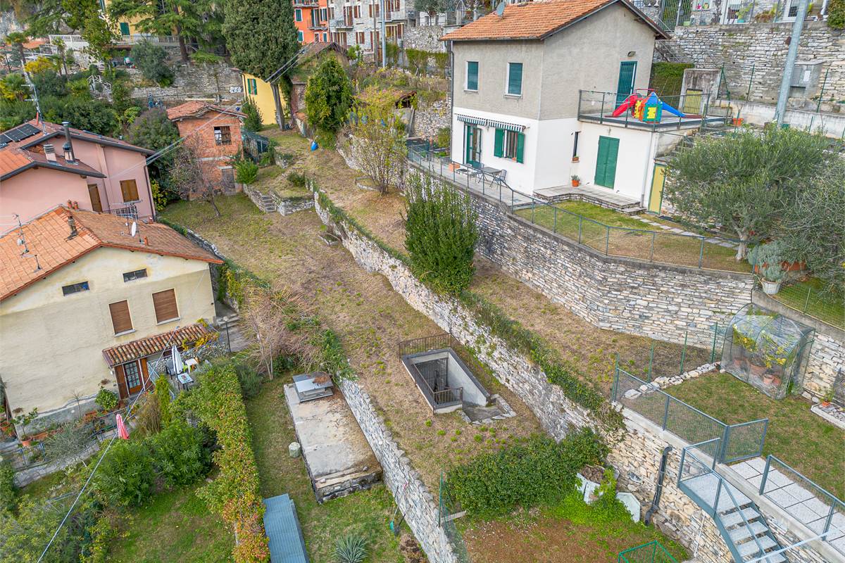 MOLTRASIO terreno edificale vista lago