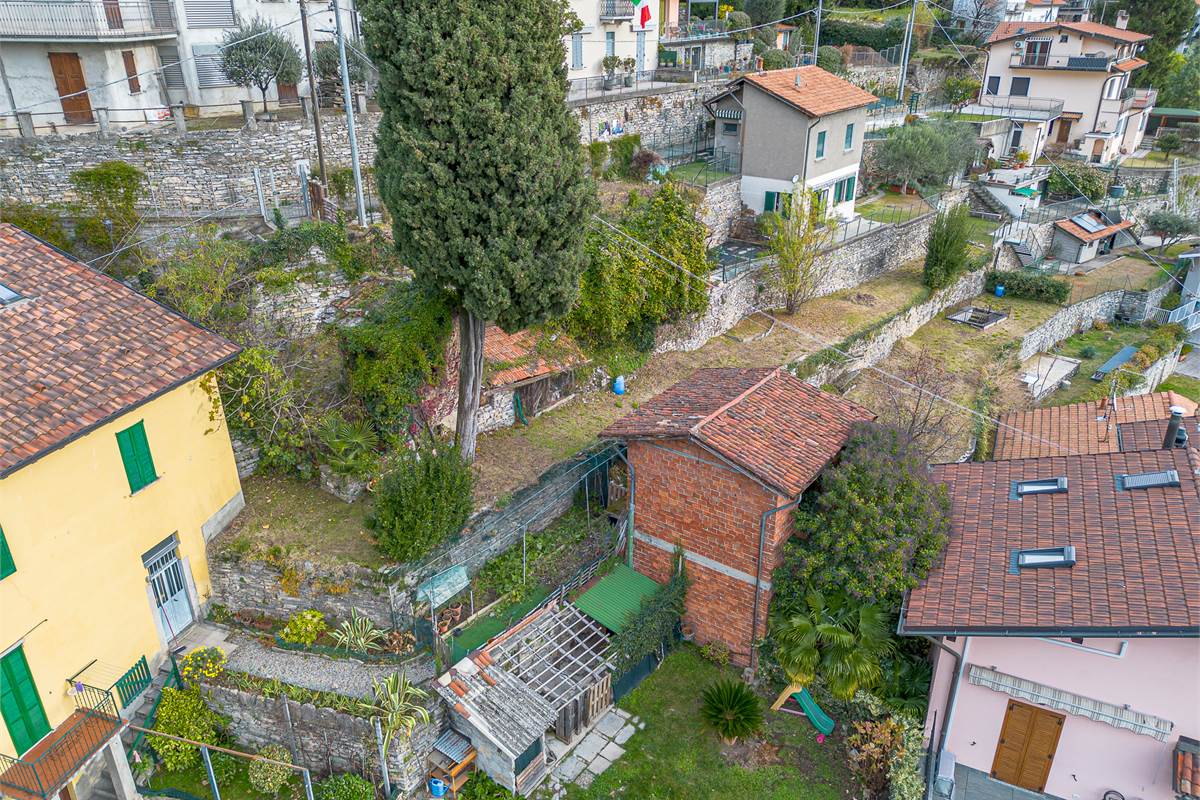 MOLTRASIO terreno edificale vista lago