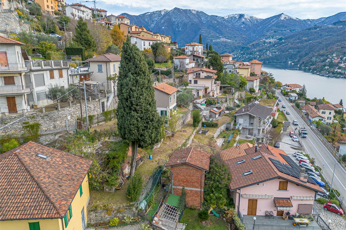 MOLTRASIO terreno edificale vista lago