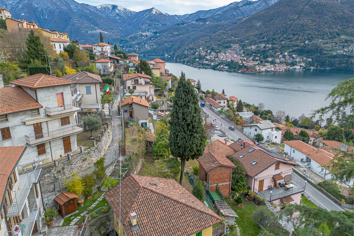 MOLTRASIO terreno edificale vista lago