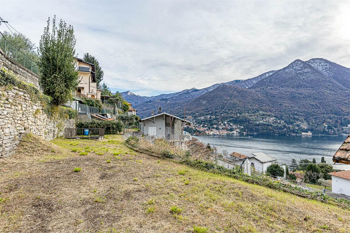 MOLTRASIO terreno edificale vista lago