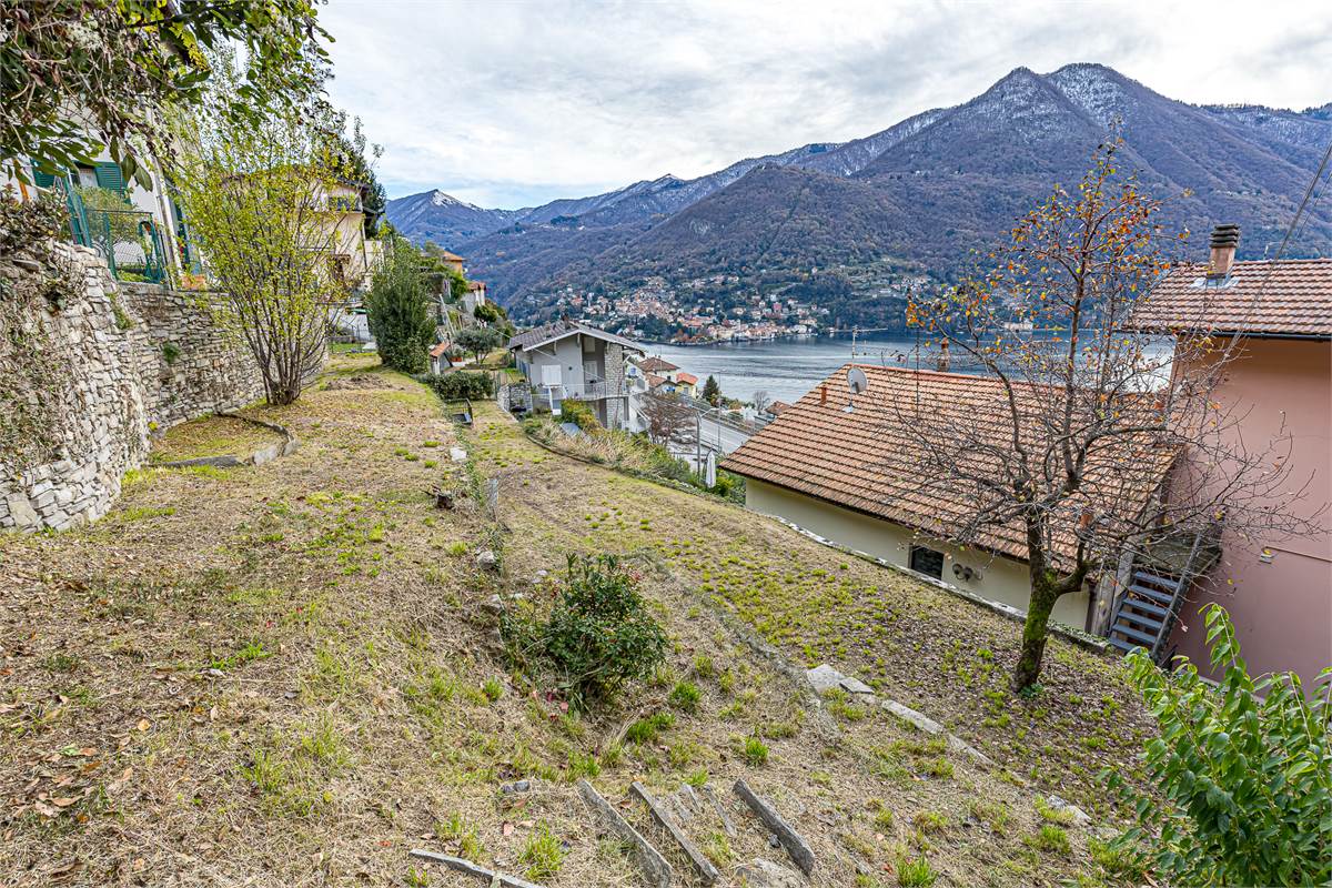 MOLTRASIO terreno edificale vista lago
