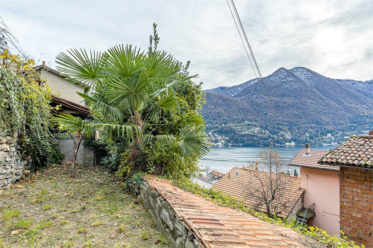 MOLTRASIO terreno edificale vista lago