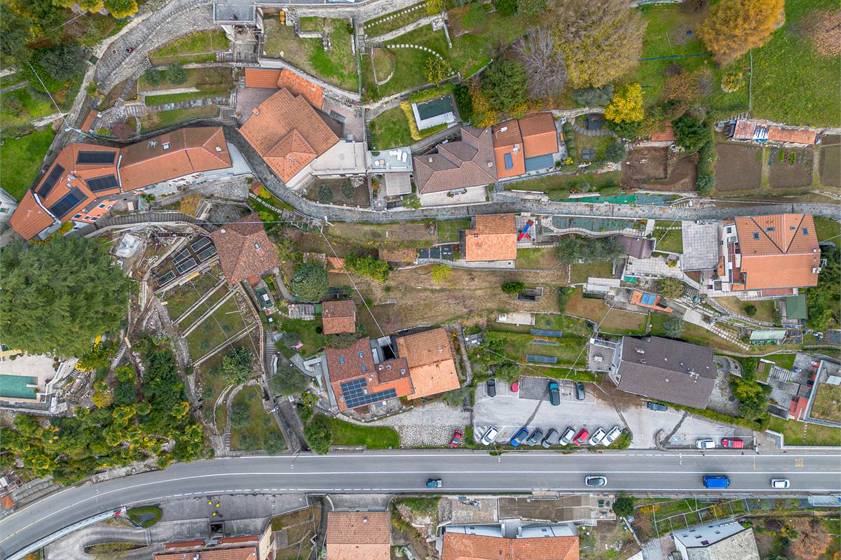 MOLTRASIO terreno edificale vista lago