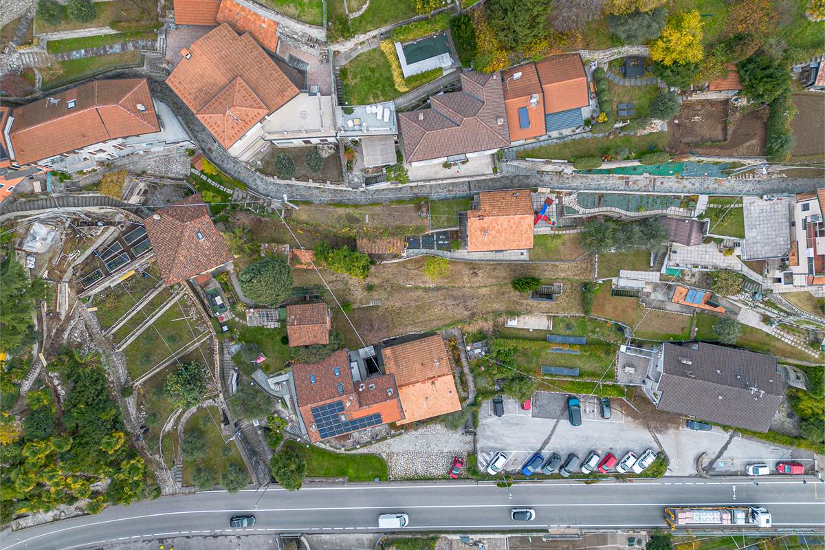 MOLTRASIO terreno edificale vista lago