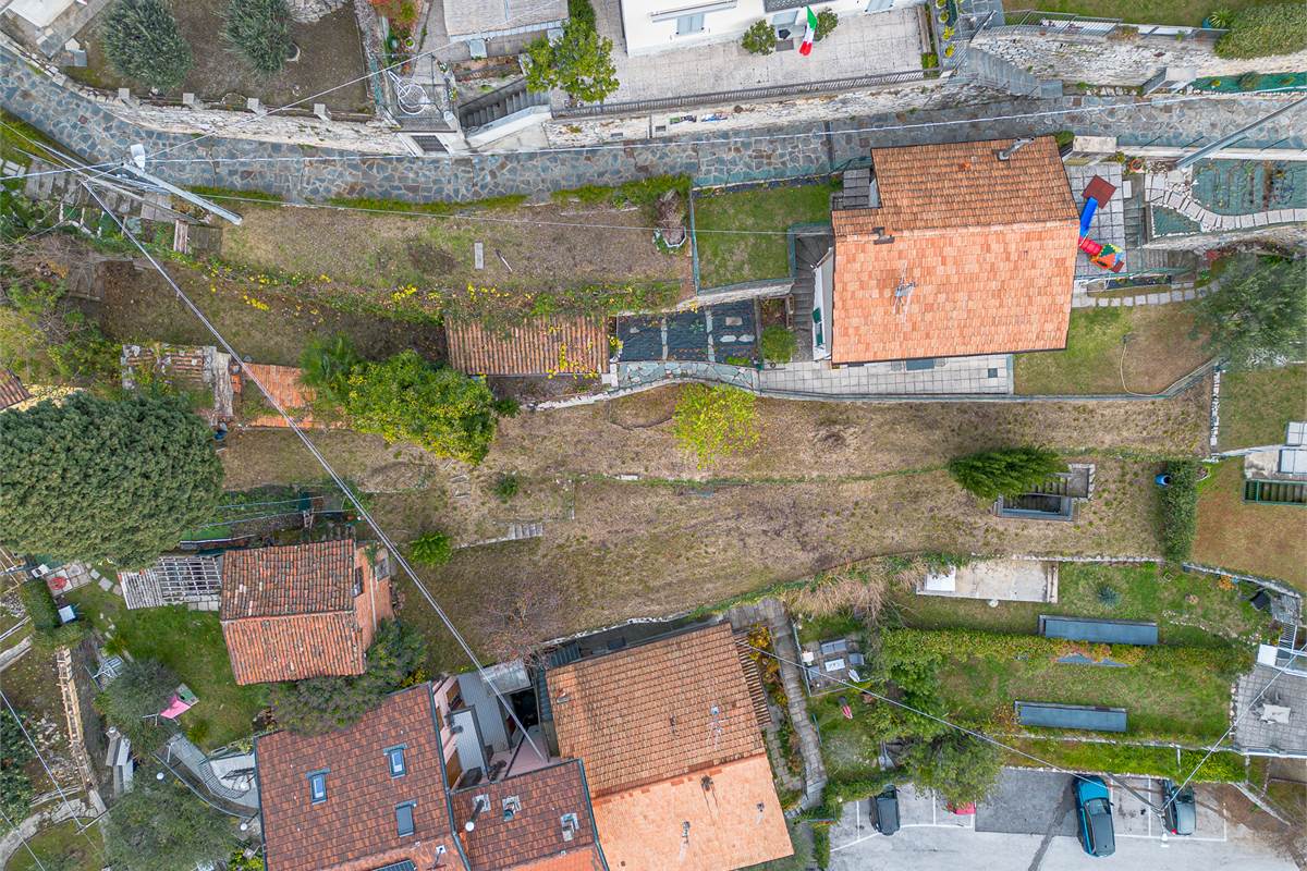 MOLTRASIO terreno edificale vista lago