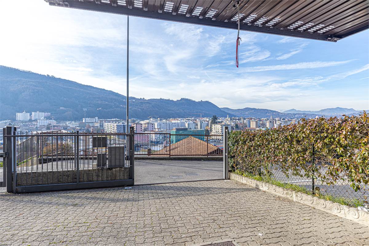 SAGNINO villetta a schiera di testa