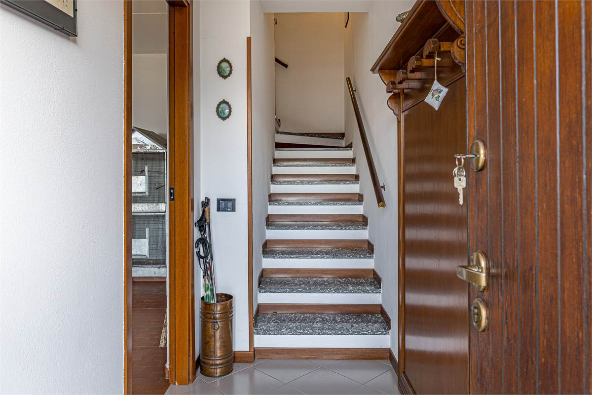 SAGNINO villetta a schiera di testa