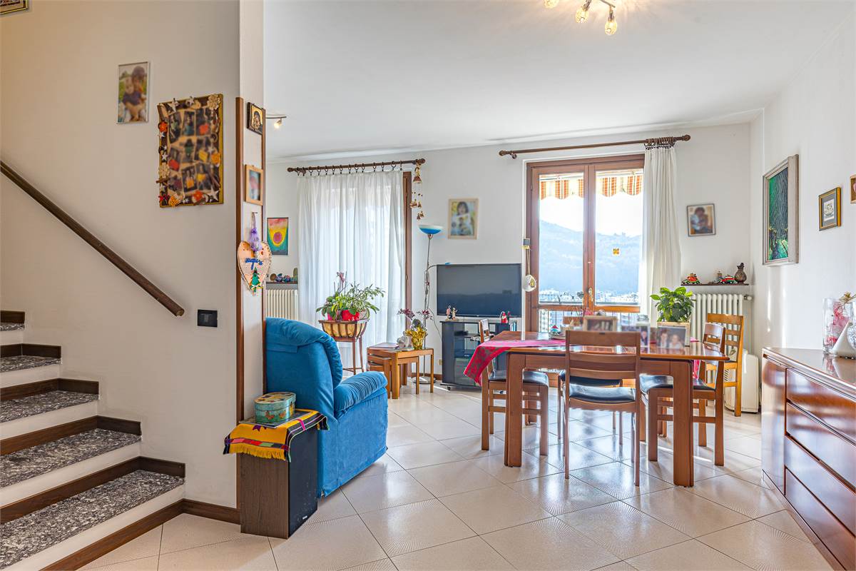 SAGNINO villetta a schiera di testa