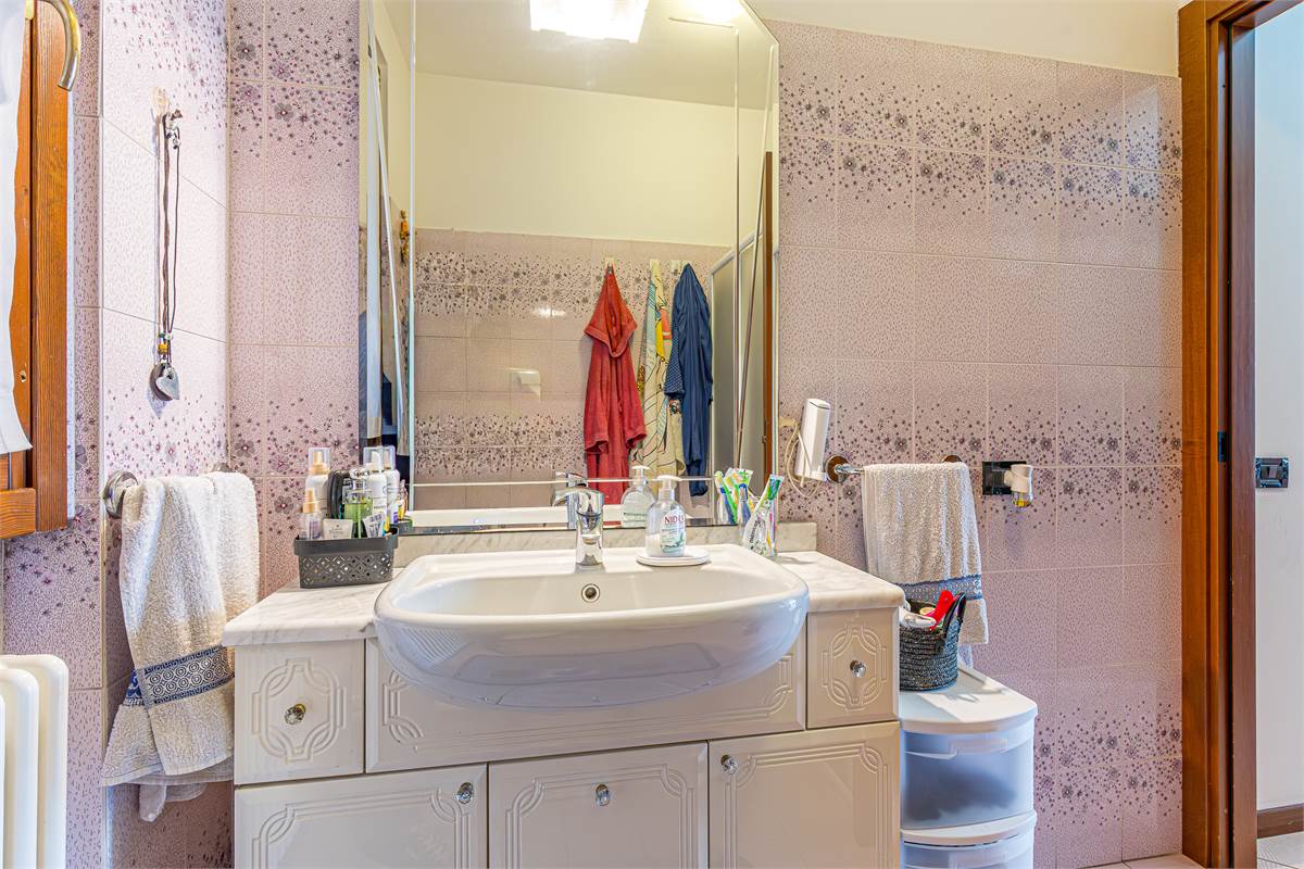 SAGNINO villetta a schiera di testa