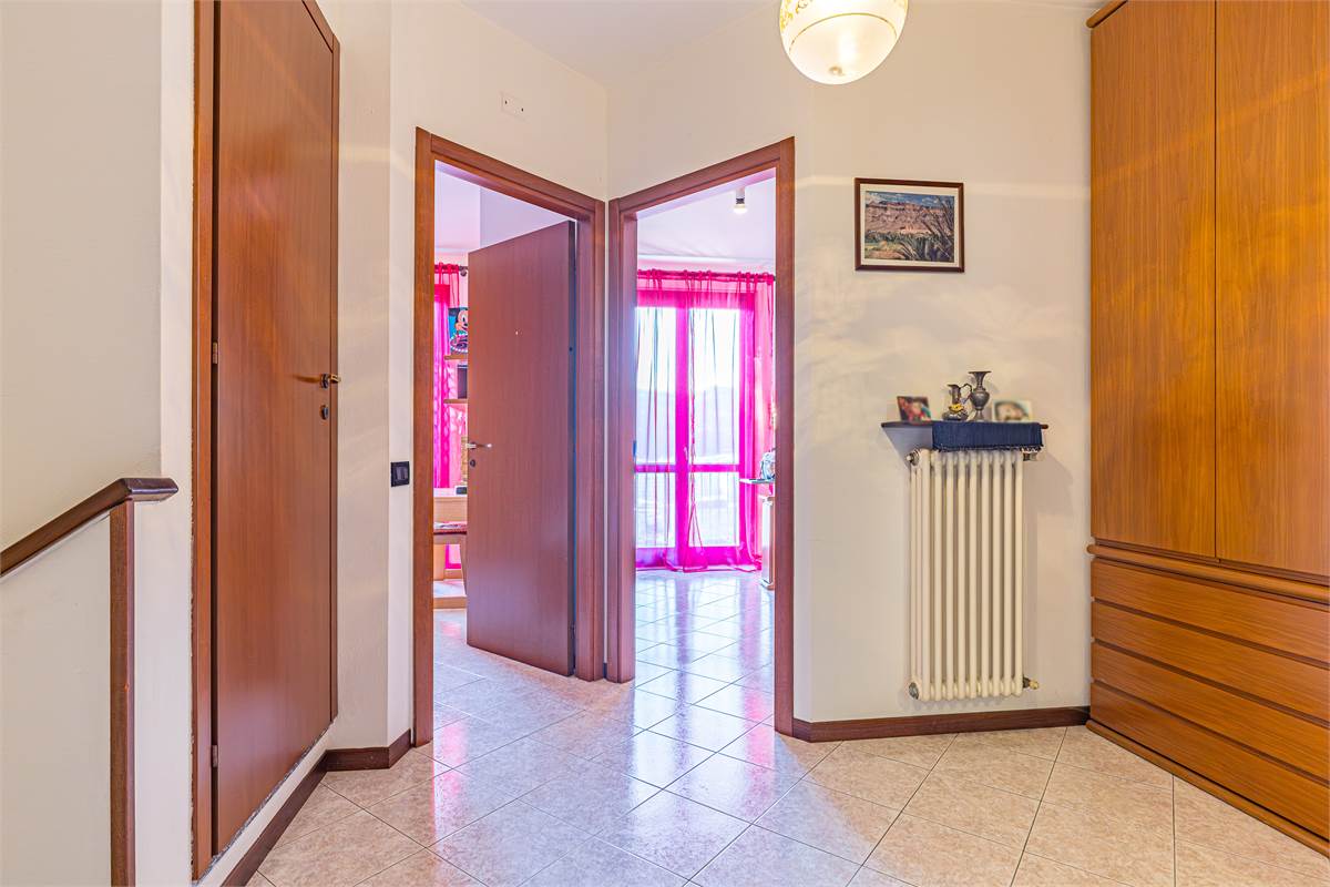 SAGNINO villetta a schiera di testa