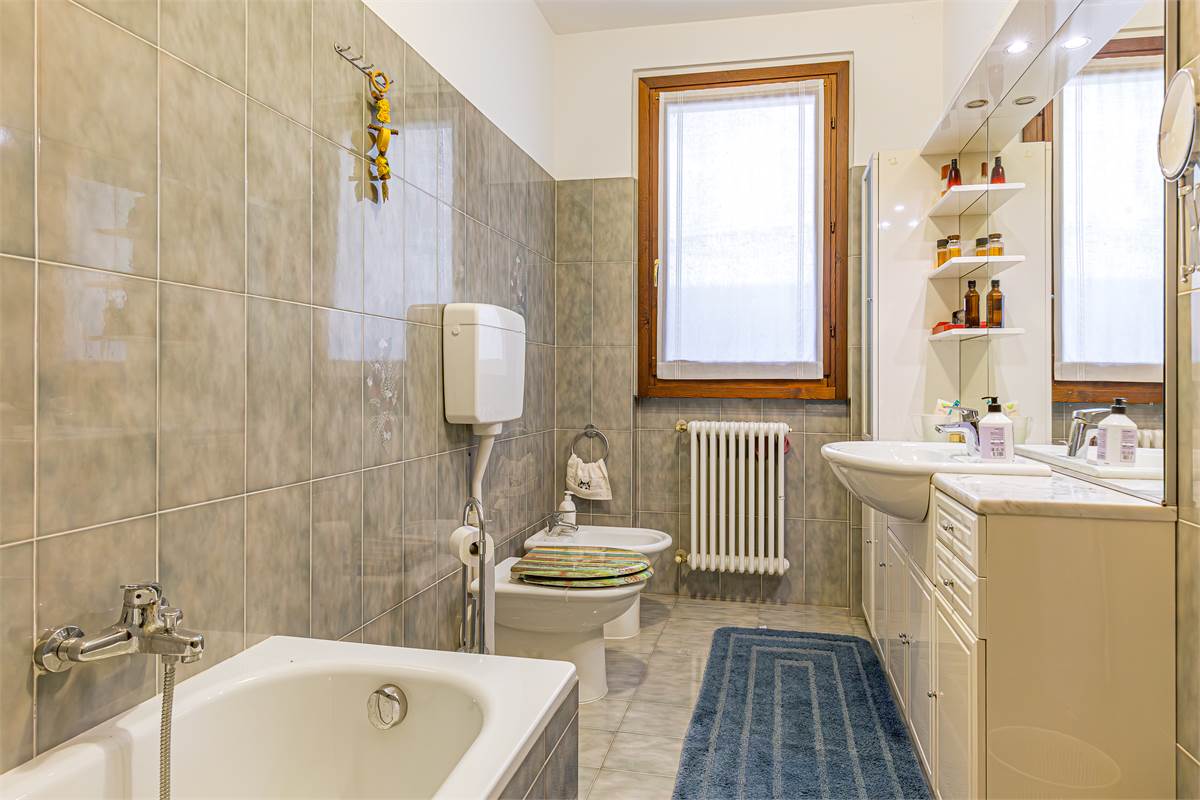 SAGNINO villetta a schiera di testa