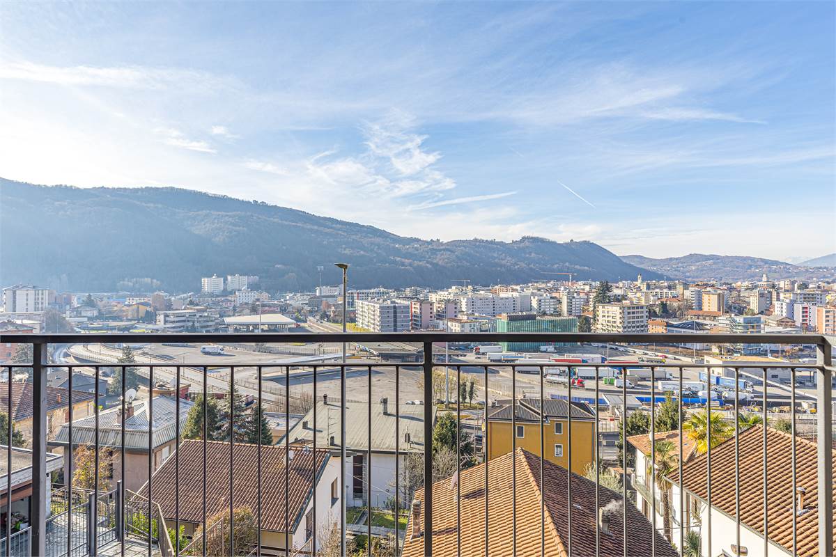 SAGNINO villetta a schiera di testa