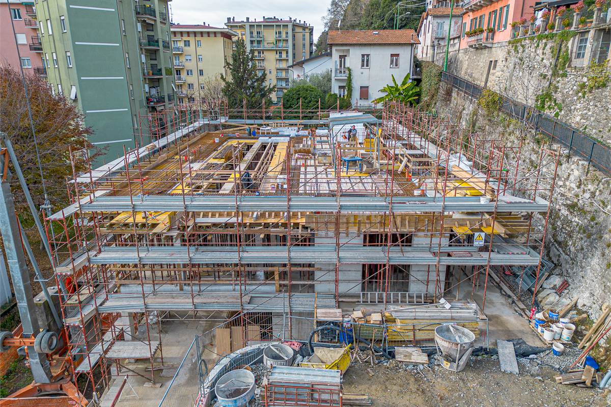 CERNOBBIO NUOVO TRILOCALE IN VENDITA