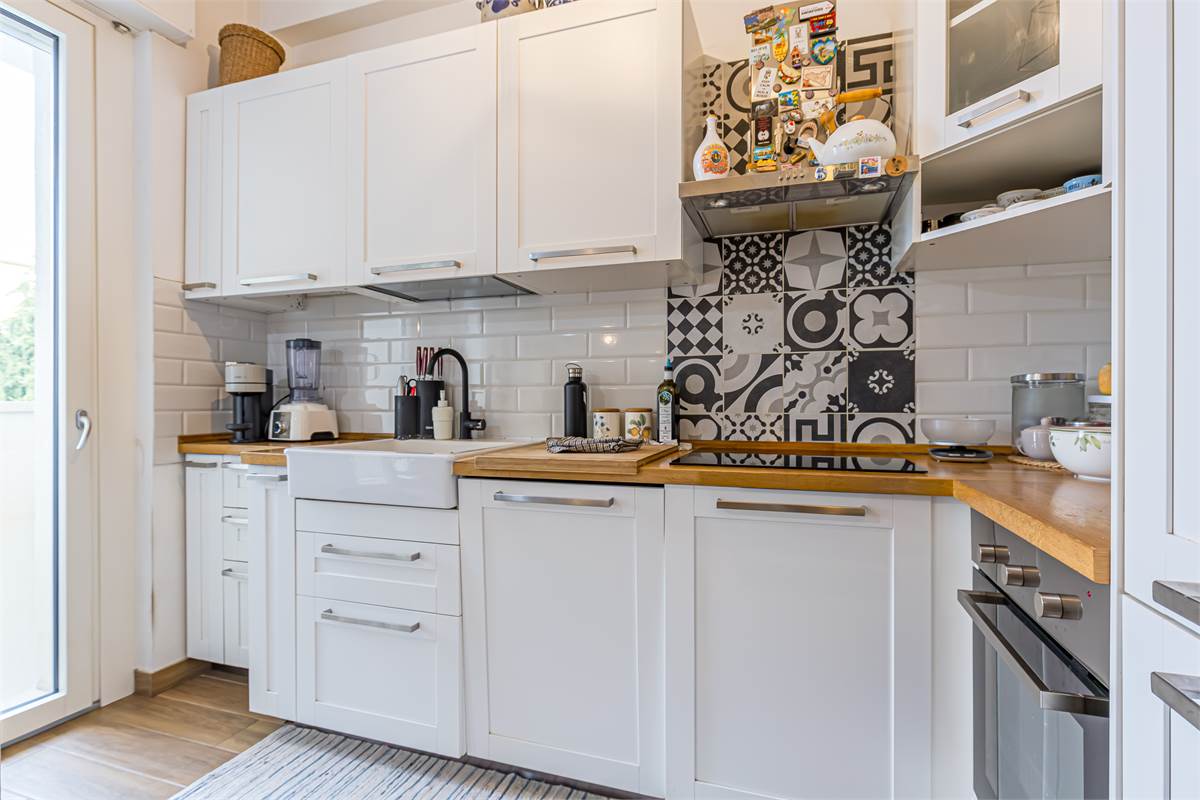 COMO REBBIO ampio quadrilocale con box