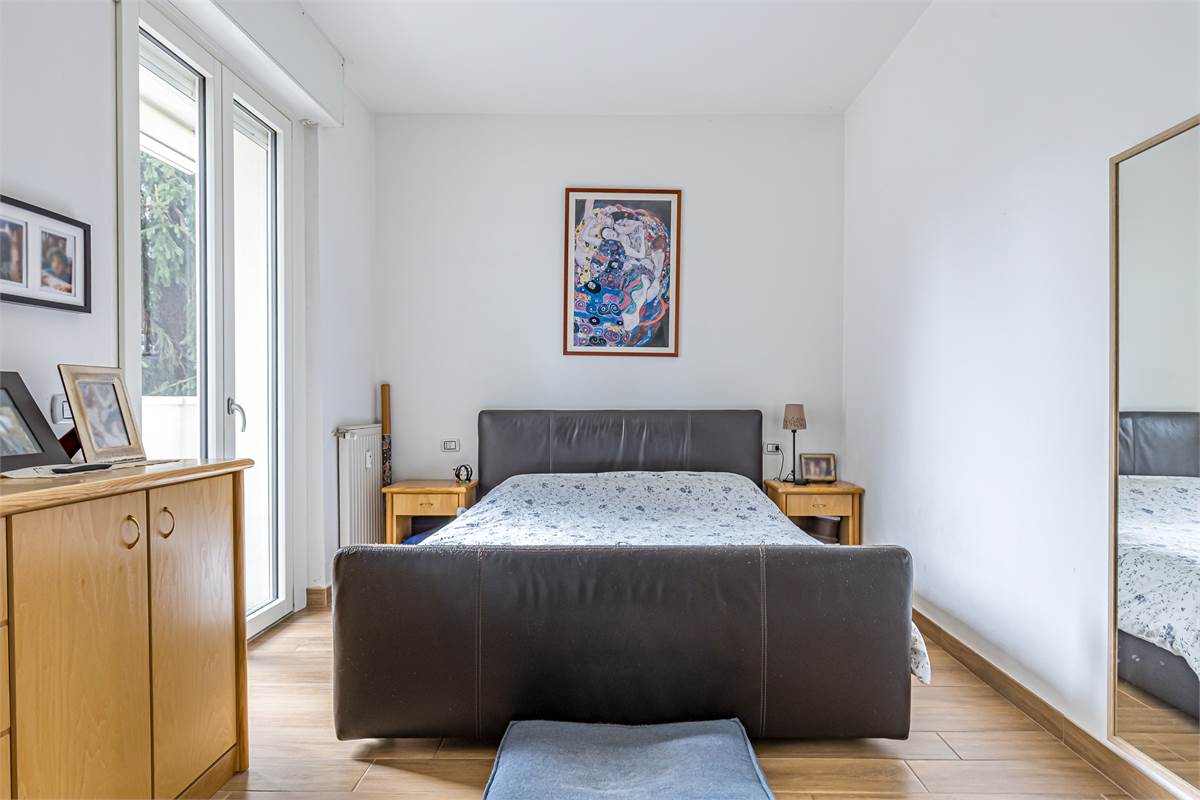 COMO REBBIO ampio quadrilocale con box