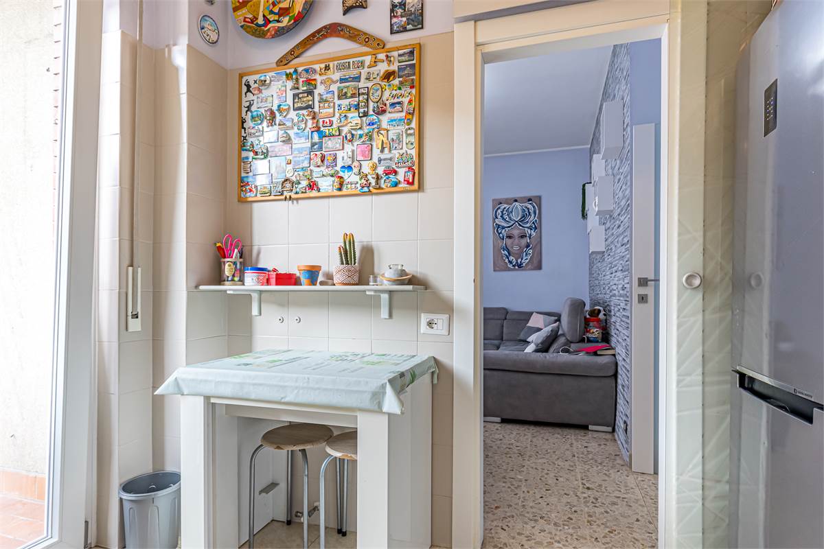 COMO MONTEOLIMPINO trilocale con due posti auto