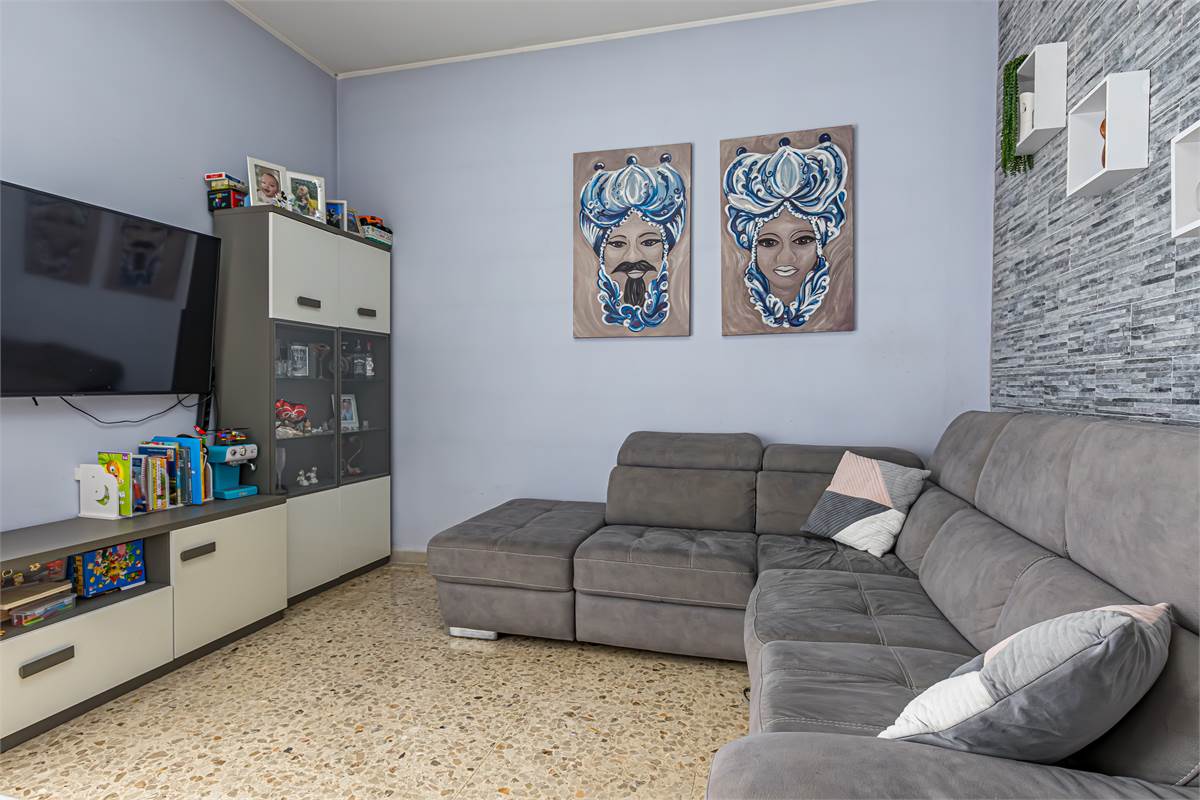 COMO MONTEOLIMPINO trilocale con due posti auto