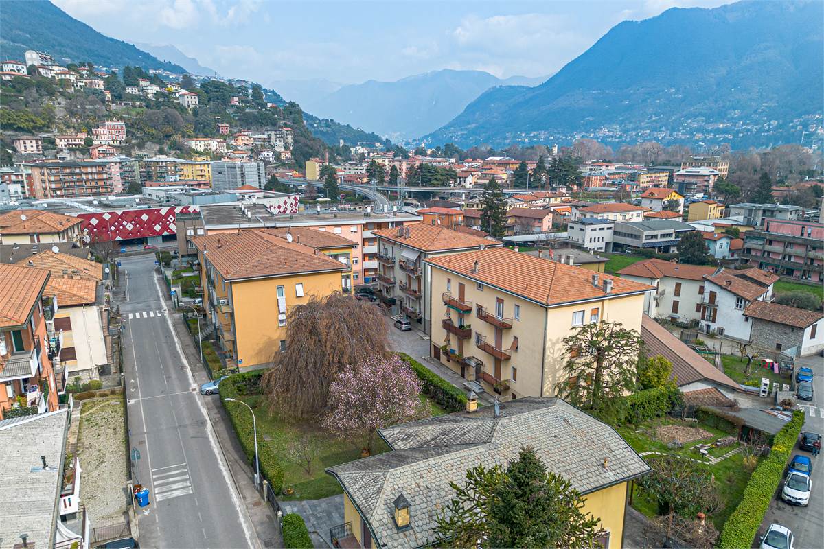 COMO TAVERNOLA trilocale con box in vendita