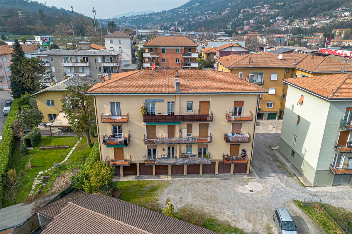 COMO TAVERNOLA trilocale con box in vendita