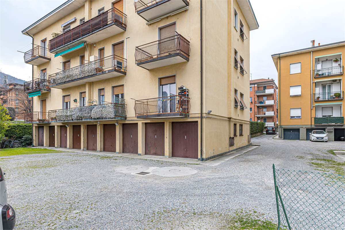 COMO TAVERNOLA trilocale con box in vendita
