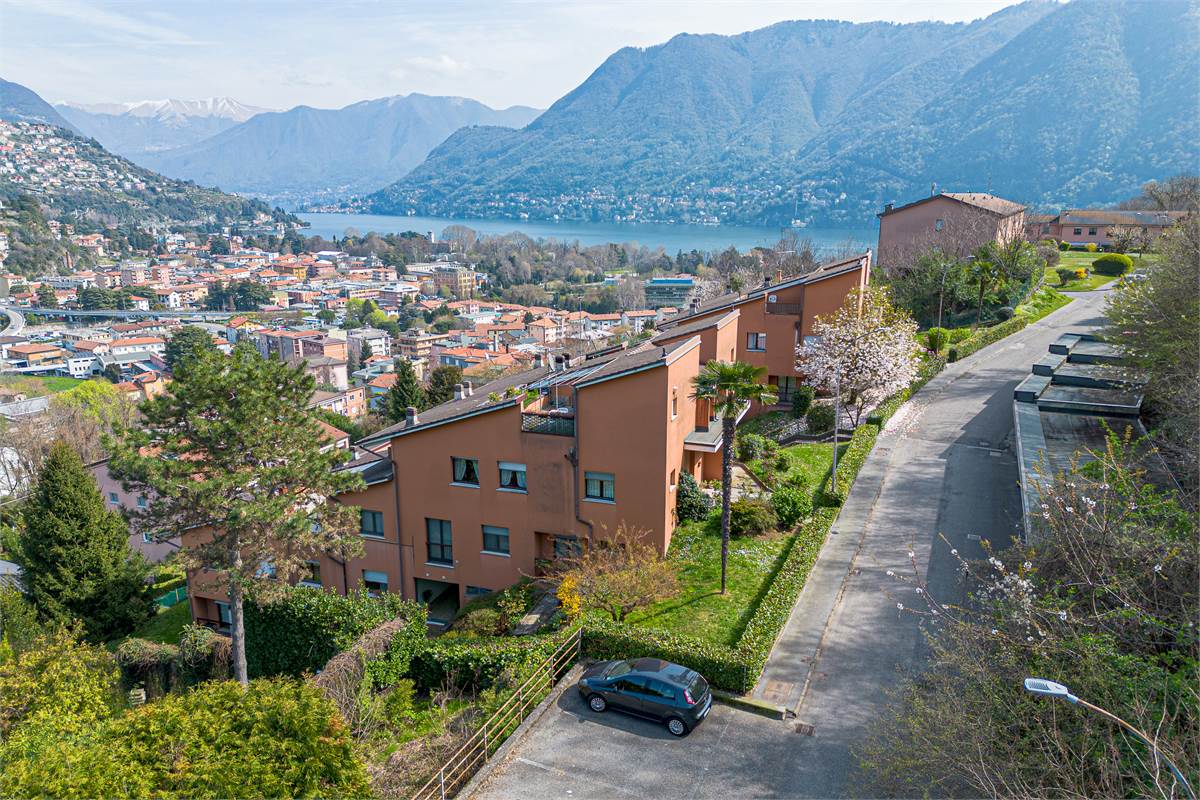 COMO TAVERNOLA trilocale ristrutturato con box