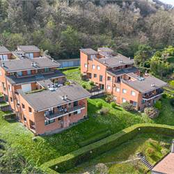 COMO TAVERNOLA trilocale ristrutturato con box