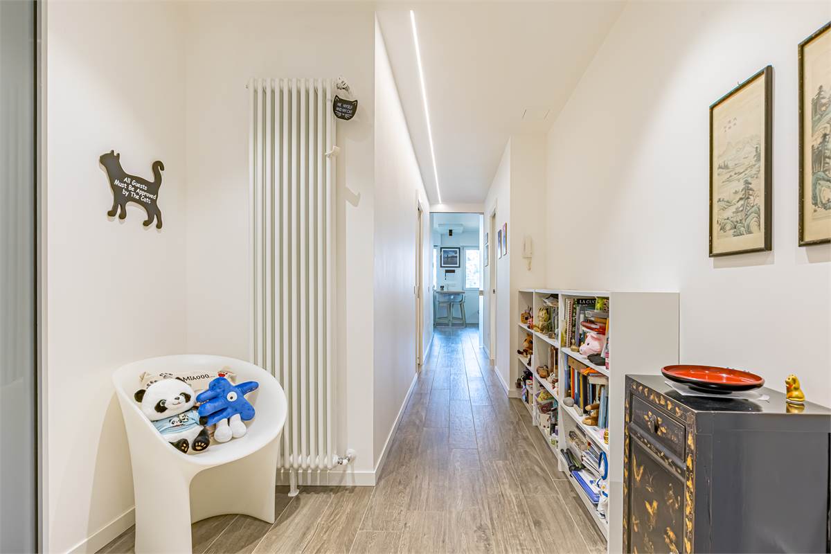 COMO TAVERNOLA trilocale ristrutturato con box