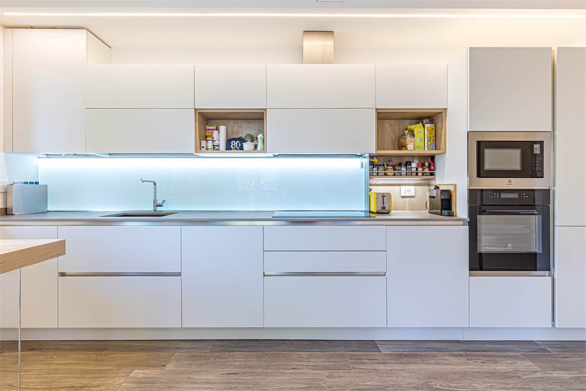 COMO TAVERNOLA trilocale ristrutturato con box