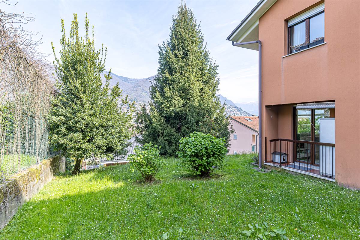 COMO TAVERNOLA trilocale ristrutturato con box