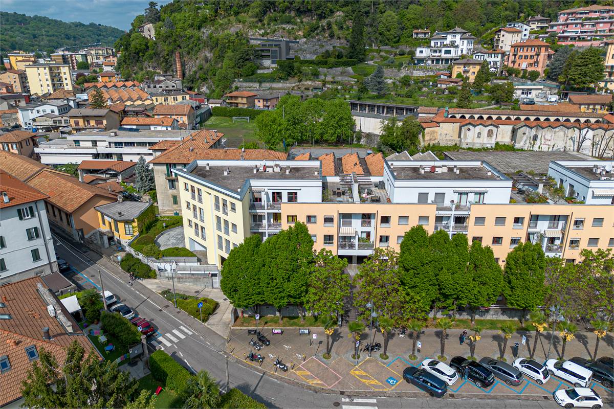 CERNOBBIO CENTRO attico trilocale in vendita