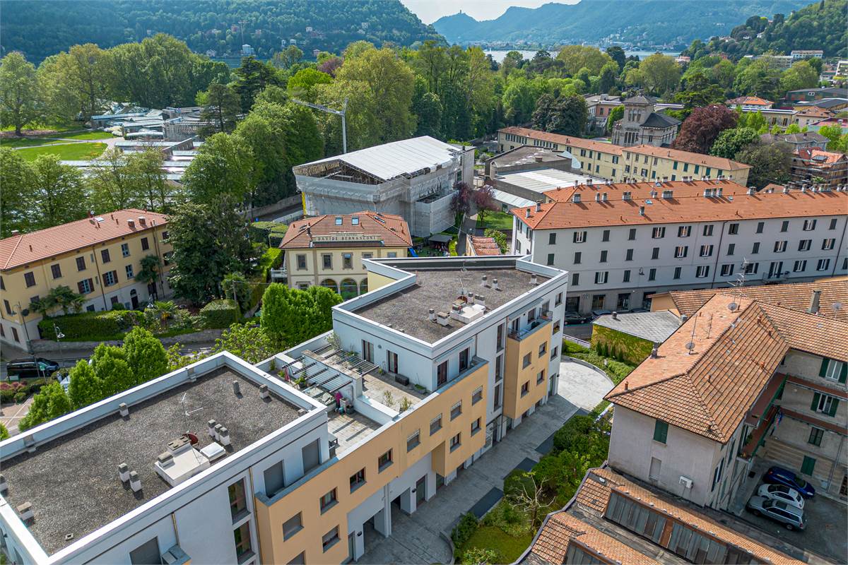 CERNOBBIO CENTRO attico trilocale in vendita