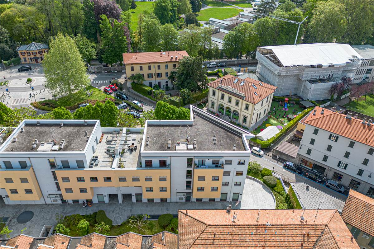 CERNOBBIO CENTRO attico trilocale in vendita