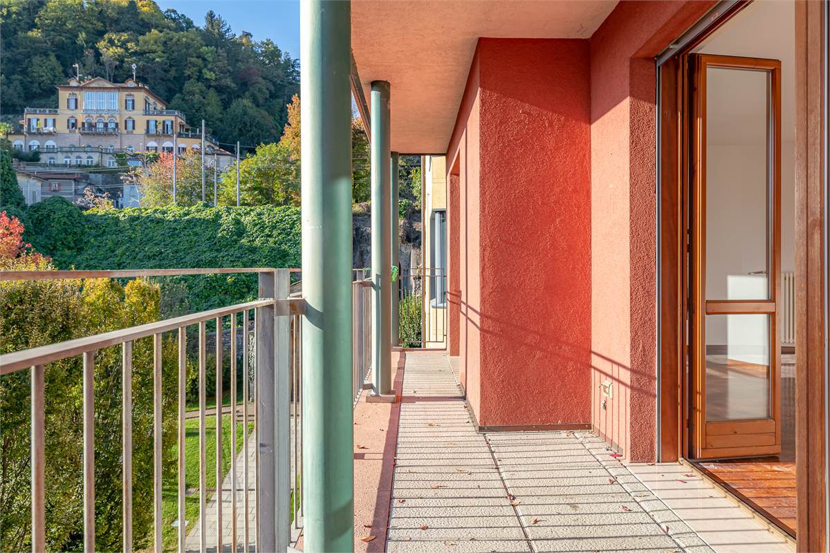 COMO BORGOVICO quattrolocali in affitto
